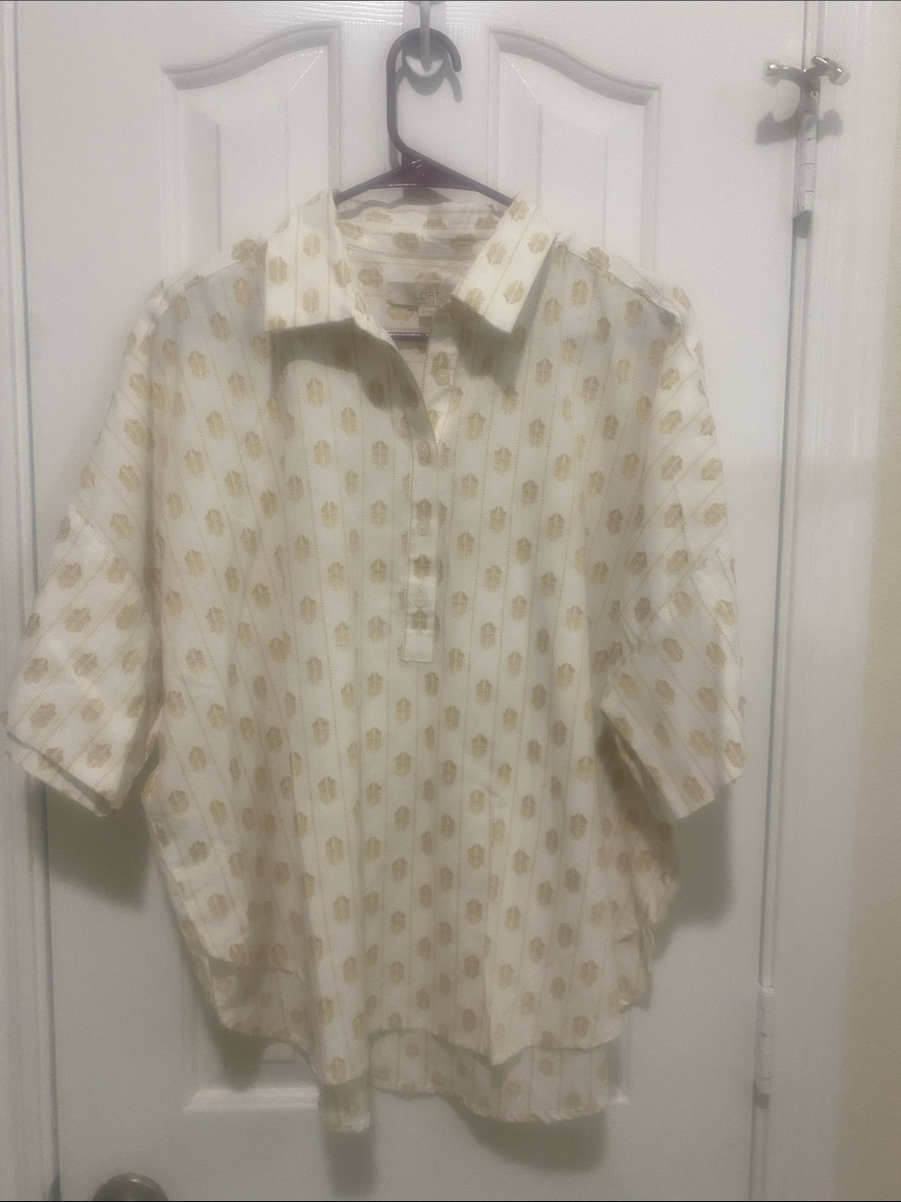 LOFT White Oversized Popover Shirt with Gold Textured Motif Size M NWOT